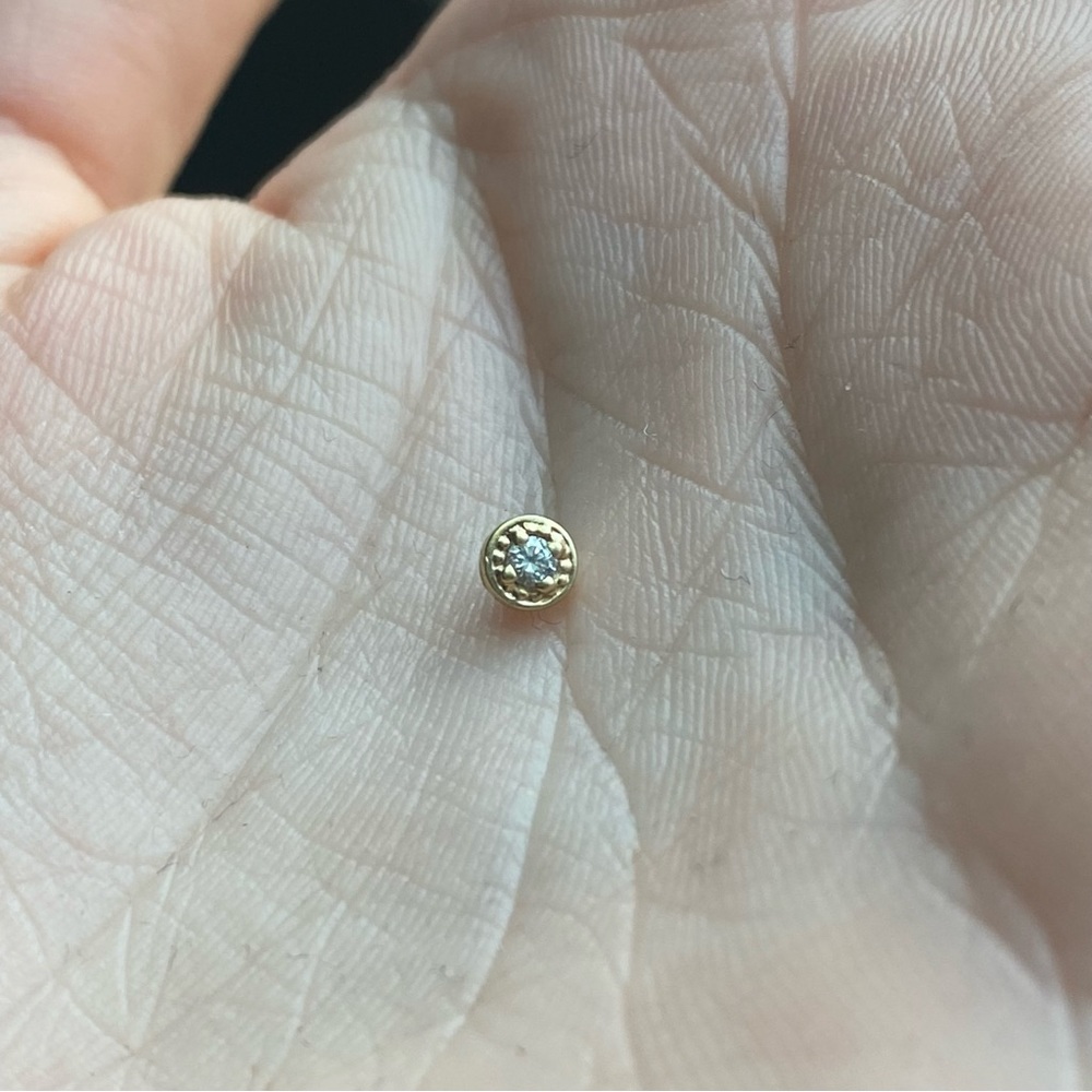 Bvla Milligrain “THREADED”  End 14k yellow gold w/ clear cz